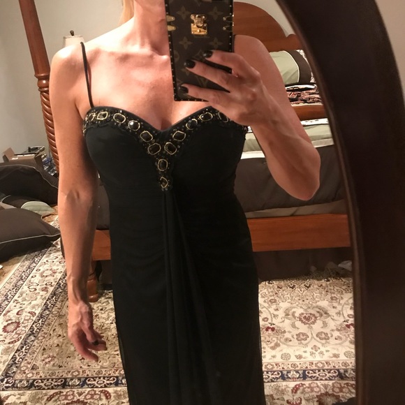 REDUCED l💥Gorgeous black dress w/ gold detailing - Picture 2 of 5